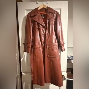 Beautiful vintage 24k leather trench by dan di modes